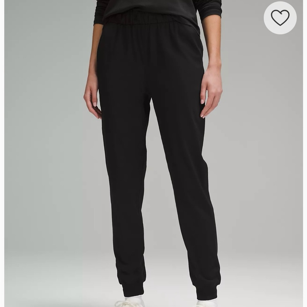 Stretch High-Rise Jogger Full Length. Black size 4